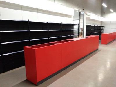 Automaailm autovaruosadu-butikk i Rakvere, Estland